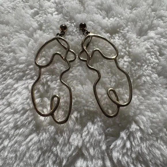 Gold Tone Abstract Female Body Silhouette Line Art Wire Drop Dangle Earrings - Picture 1 of 5